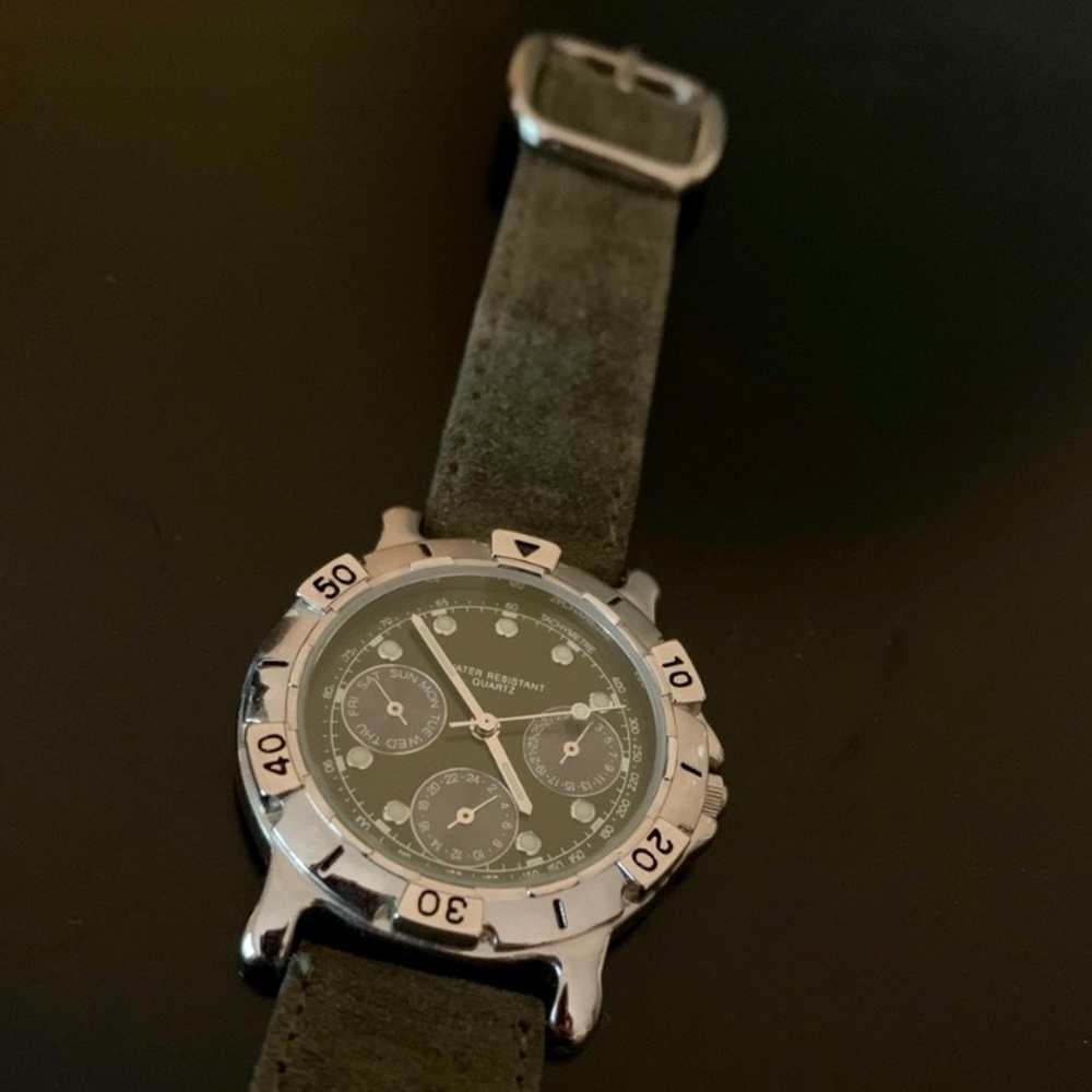 Quartz Watch with Charcoal Grey Swede Band